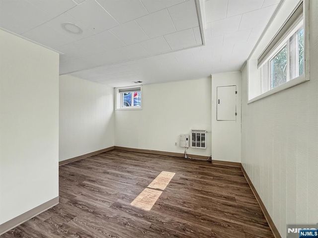 8 Martin Road, Verona, NJ 07044