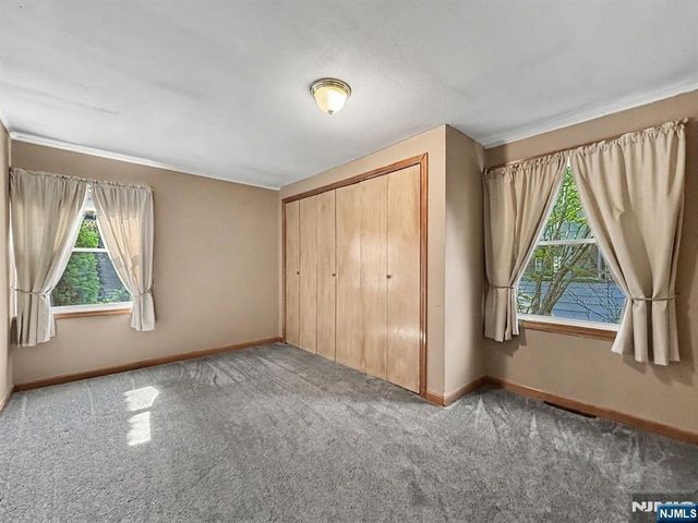 8 Martin Road, Verona, NJ 07044