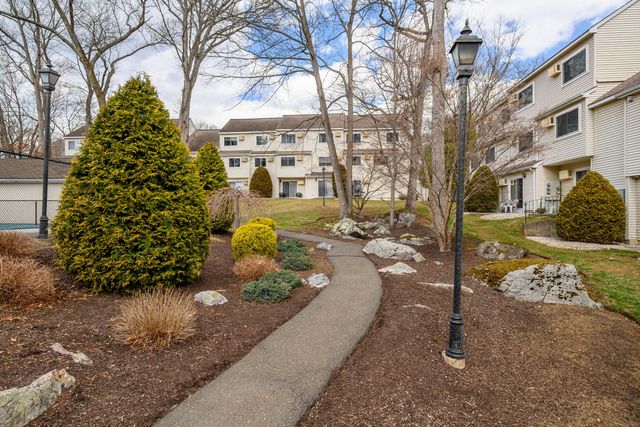 2a Jeanette Road 19, Danbury, CT 06811