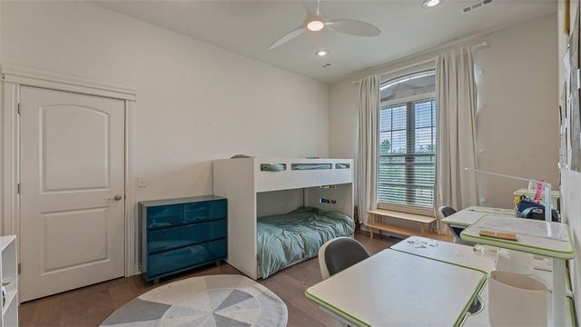 609 Hendrix Street, Bentonville, AR 72712