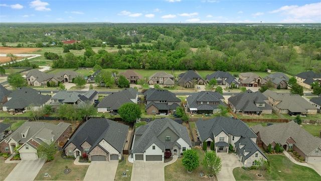 609 Hendrix Street, Bentonville, AR 72712