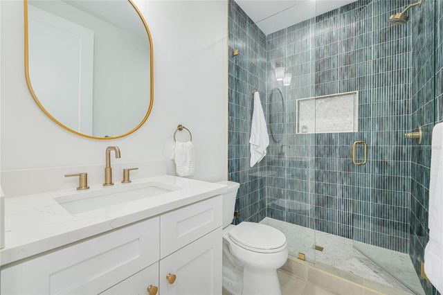 1717 MASSACHUSETTS AVENUE NE, St Petersburg, FL 33703