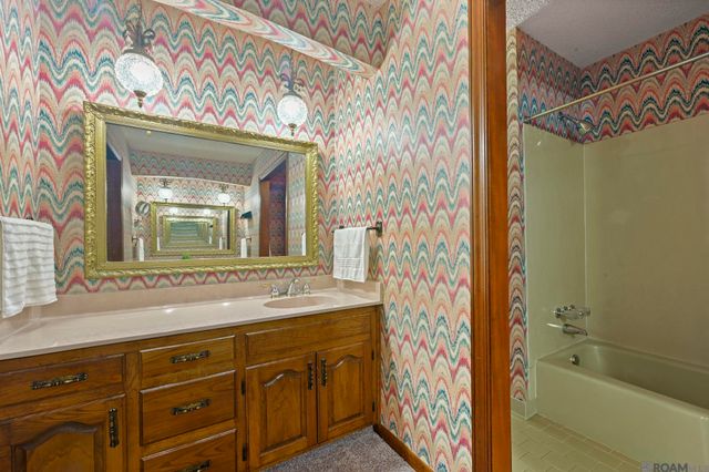 12015 Lake Lery Ave, Baton Rouge, LA 70816