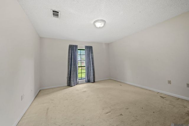 12015 Lake Lery Ave, Baton Rouge, LA 70816