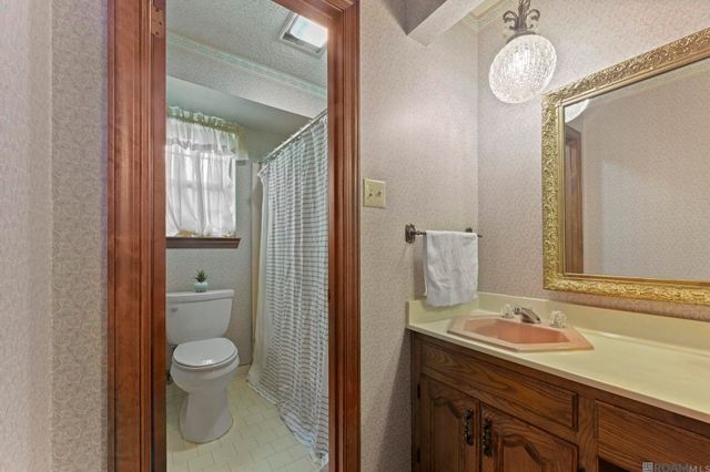12015 Lake Lery Ave, Baton Rouge, LA 70816