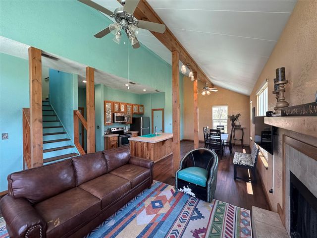 332 Turkey Dr RD, Dripping Springs, TX 78620