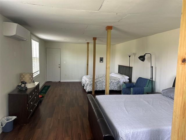 332 Turkey Dr RD, Dripping Springs, TX 78620