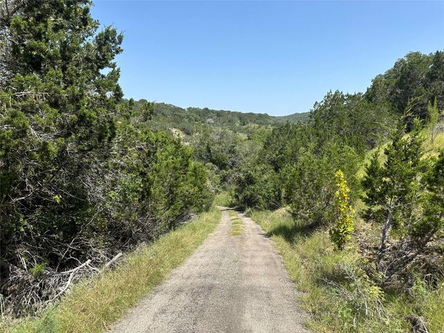 332 Turkey Dr RD, Dripping Springs, TX 78620