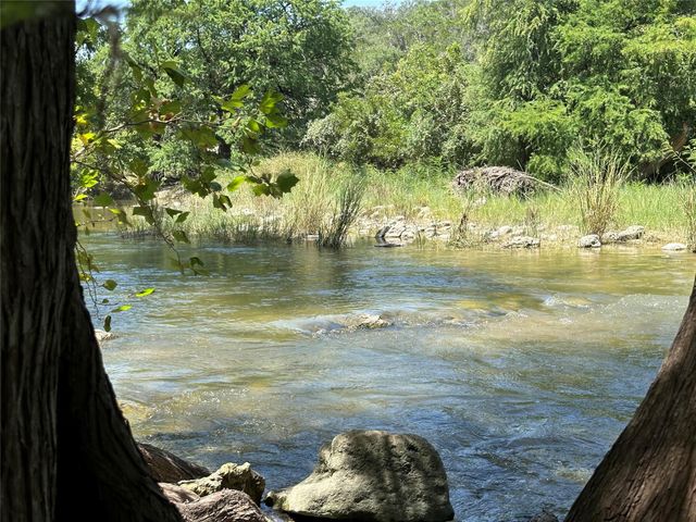 332 Turkey Dr RD, Dripping Springs, TX 78620
