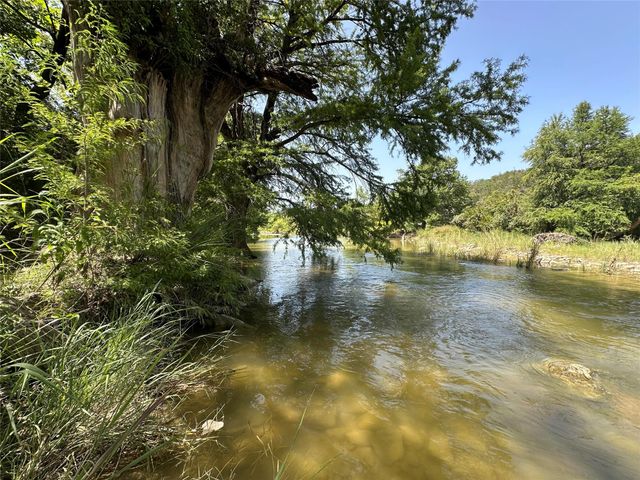 332 Turkey Dr RD, Dripping Springs, TX 78620