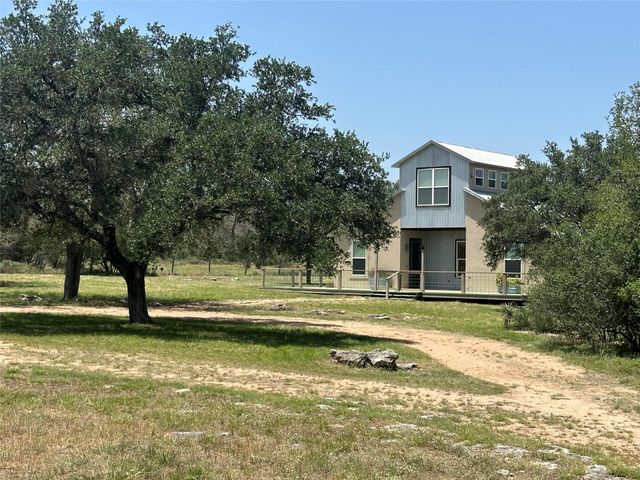 332 Turkey Dr RD, Dripping Springs, TX 78620
