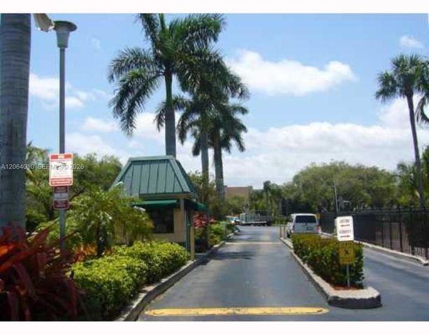 8400 SW 133 Rd Avenue 317, Miami, FL 33183