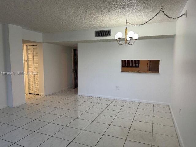 8400 SW 133 Rd Avenue 317, Miami, FL 33183
