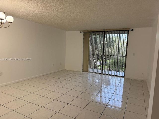 8400 SW 133 Rd Avenue 317, Miami, FL 33183