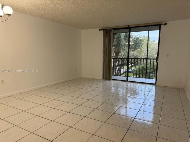 8400 SW 133 Rd Avenue 317, Miami, FL 33183
