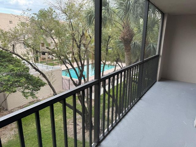 8400 SW 133 Rd Avenue 317, Miami, FL 33183