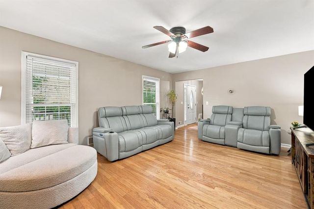 1336 Colonial Trace NW, Acworth, GA 30102