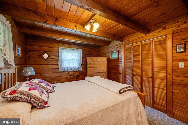 24 FORGE RD, Womelsdorf, PA 19567