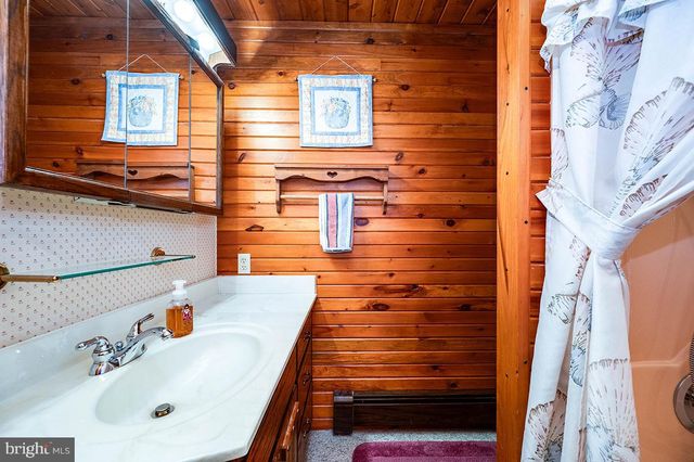 24 FORGE RD, Womelsdorf, PA 19567