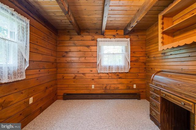 24 FORGE RD, Womelsdorf, PA 19567