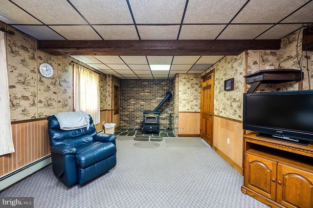 24 FORGE RD, Womelsdorf, PA 19567