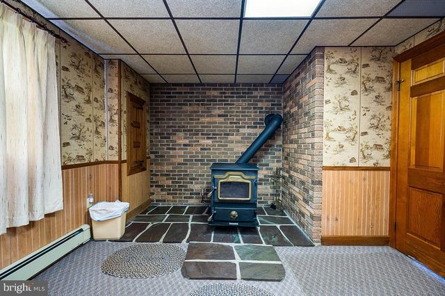 24 FORGE RD, Womelsdorf, PA 19567