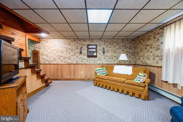 24 FORGE RD, Womelsdorf, PA 19567