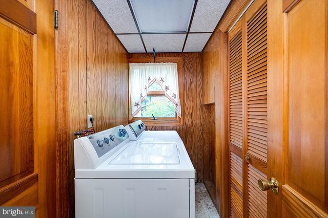 24 FORGE RD, Womelsdorf, PA 19567