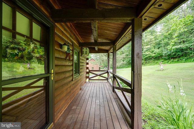 24 FORGE RD, Womelsdorf, PA 19567