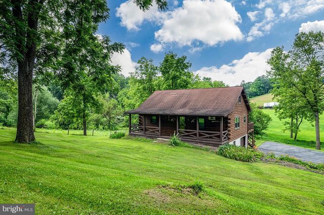 24 FORGE RD, Womelsdorf, PA 19567