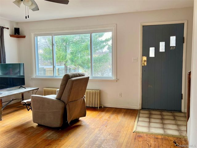 3 Davis Road, Poughkeepsie, NY 12603