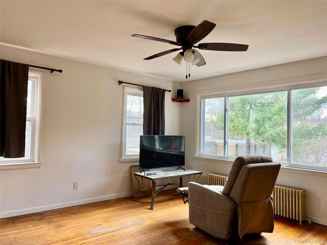 3 Davis Road, Poughkeepsie, NY 12603