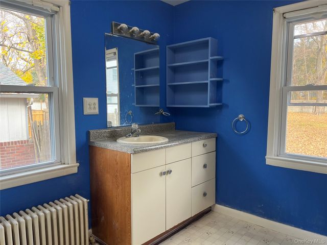 3 Davis Road, Poughkeepsie, NY 12603