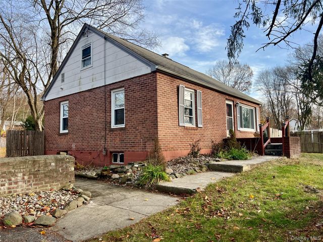 3 Davis Road, Poughkeepsie, NY 12603