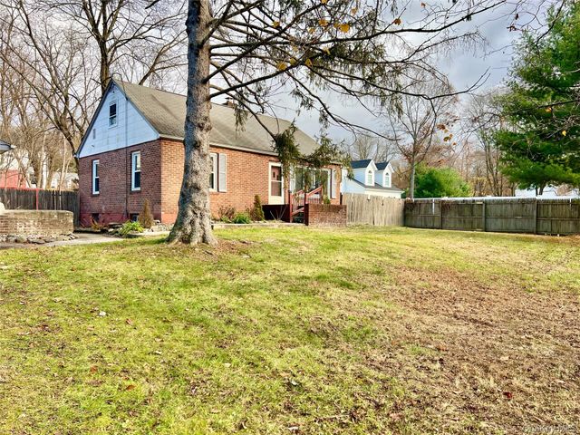 3 Davis Road, Poughkeepsie, NY 12603