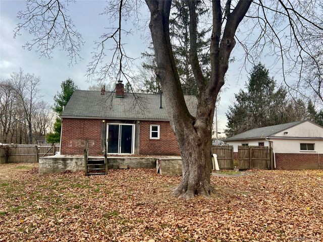 3 Davis Road, Poughkeepsie, NY 12603