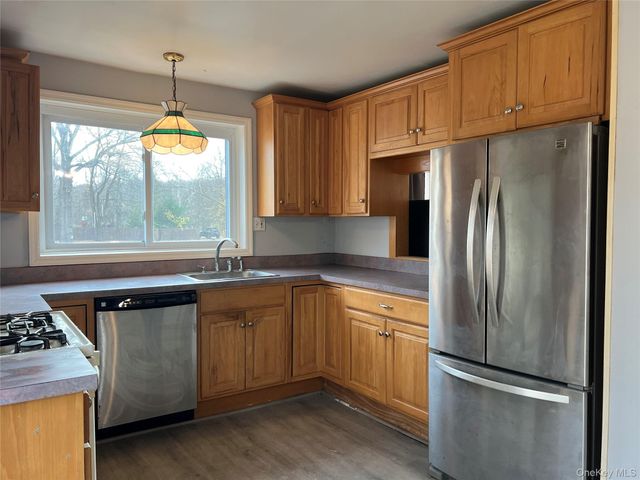 3 Davis Road, Poughkeepsie, NY 12603