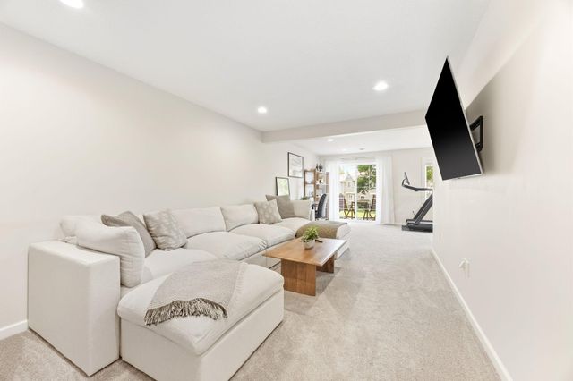 18232 Warbler Lane, Eden Prairie, MN 55346