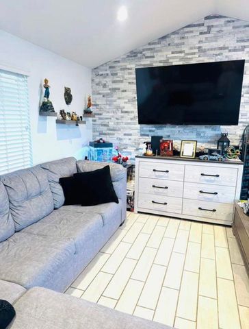 88755 Avenue 58 Spc 5, Thermal, CA 92274