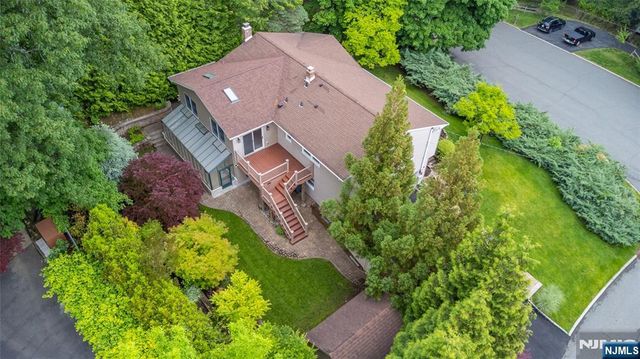 11 Michael Street, Woodcliff Lake, NJ 07677