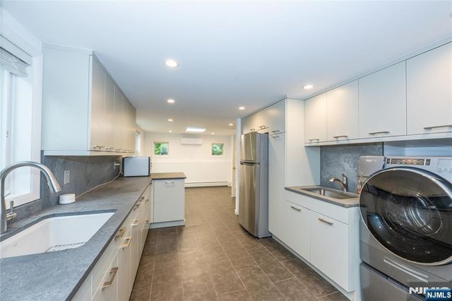 11 Michael Street, Woodcliff Lake, NJ 07677