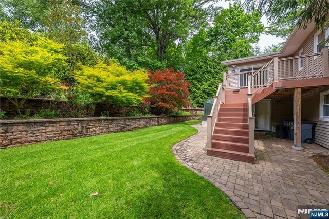 11 Michael Street, Woodcliff Lake, NJ 07677
