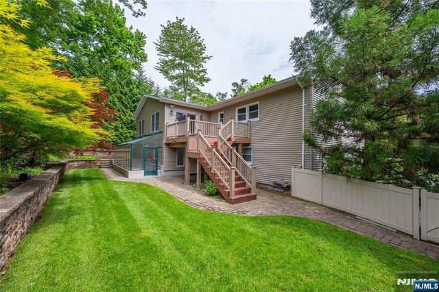 11 Michael Street, Woodcliff Lake, NJ 07677
