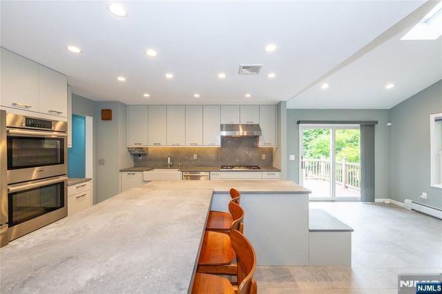 11 Michael Street, Woodcliff Lake, NJ 07677