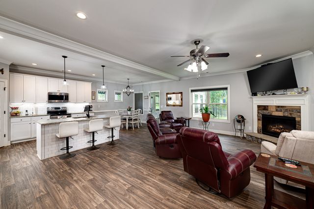 90 Wagon Trail, Mansfield, GA 30055