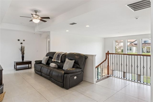 3979 SUNSET LAKE DRIVE, Lakeland, FL 33810