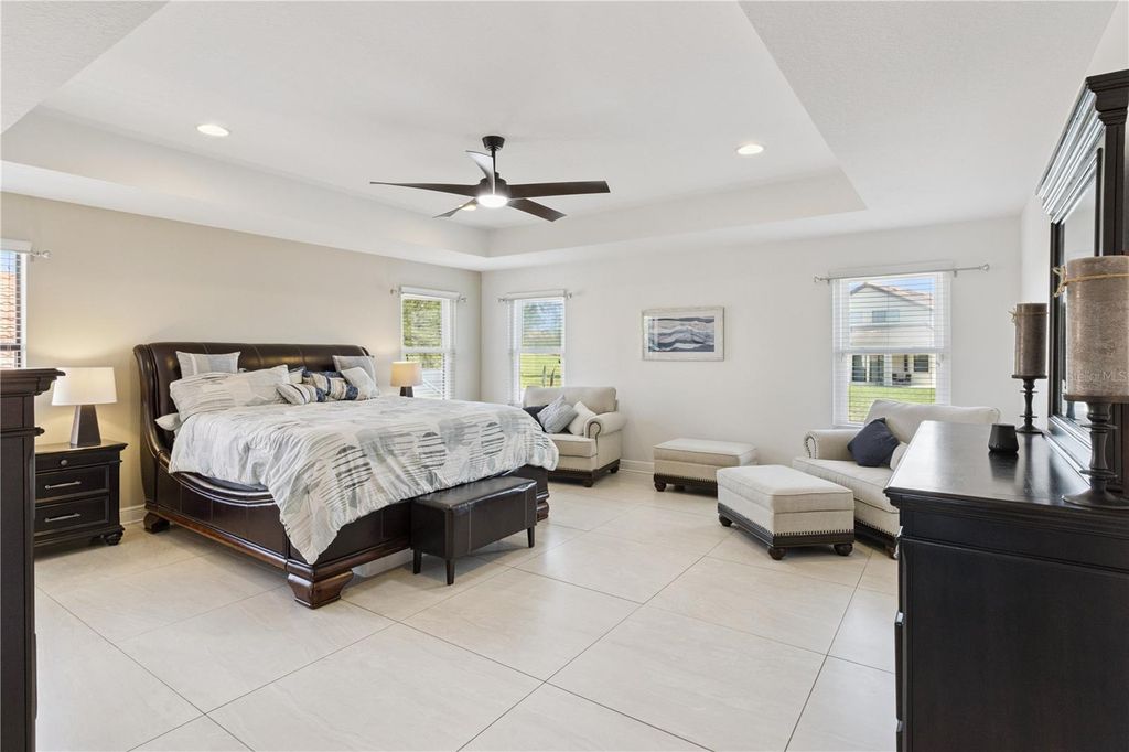 Image 18 of property listing at 3979 SUNSET LAKE DRIVE, Lakeland, FL 33810