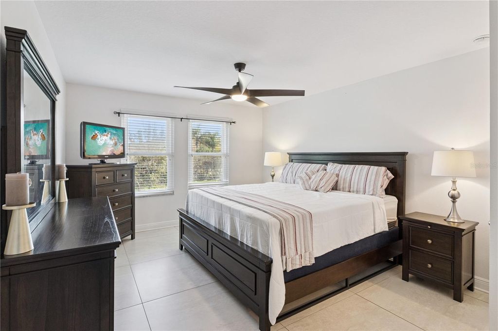 Image 21 of property listing at 3979 SUNSET LAKE DRIVE, Lakeland, FL 33810