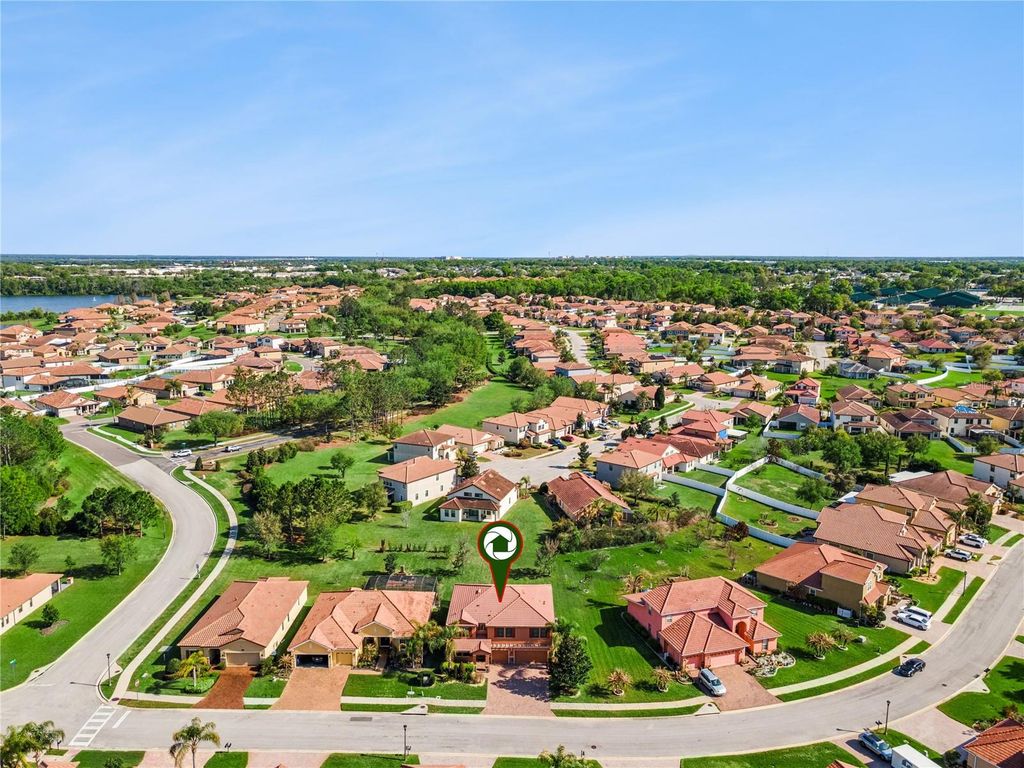 Image 35 of property listing at 3979 SUNSET LAKE DRIVE, Lakeland, FL 33810