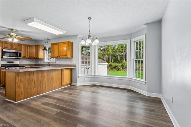 83 Ridge RD, Poquoson, VA 23662